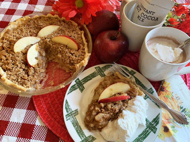 My Leader Yummy – Peanut Butter Crumb Apple Pie